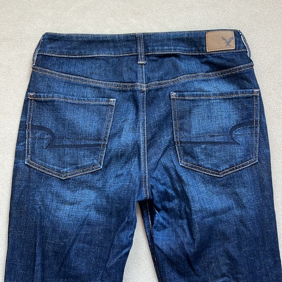 Women’s American Eagle (stretch) Tomgirl Jeans, size 6 regular - Picture 9 of 11